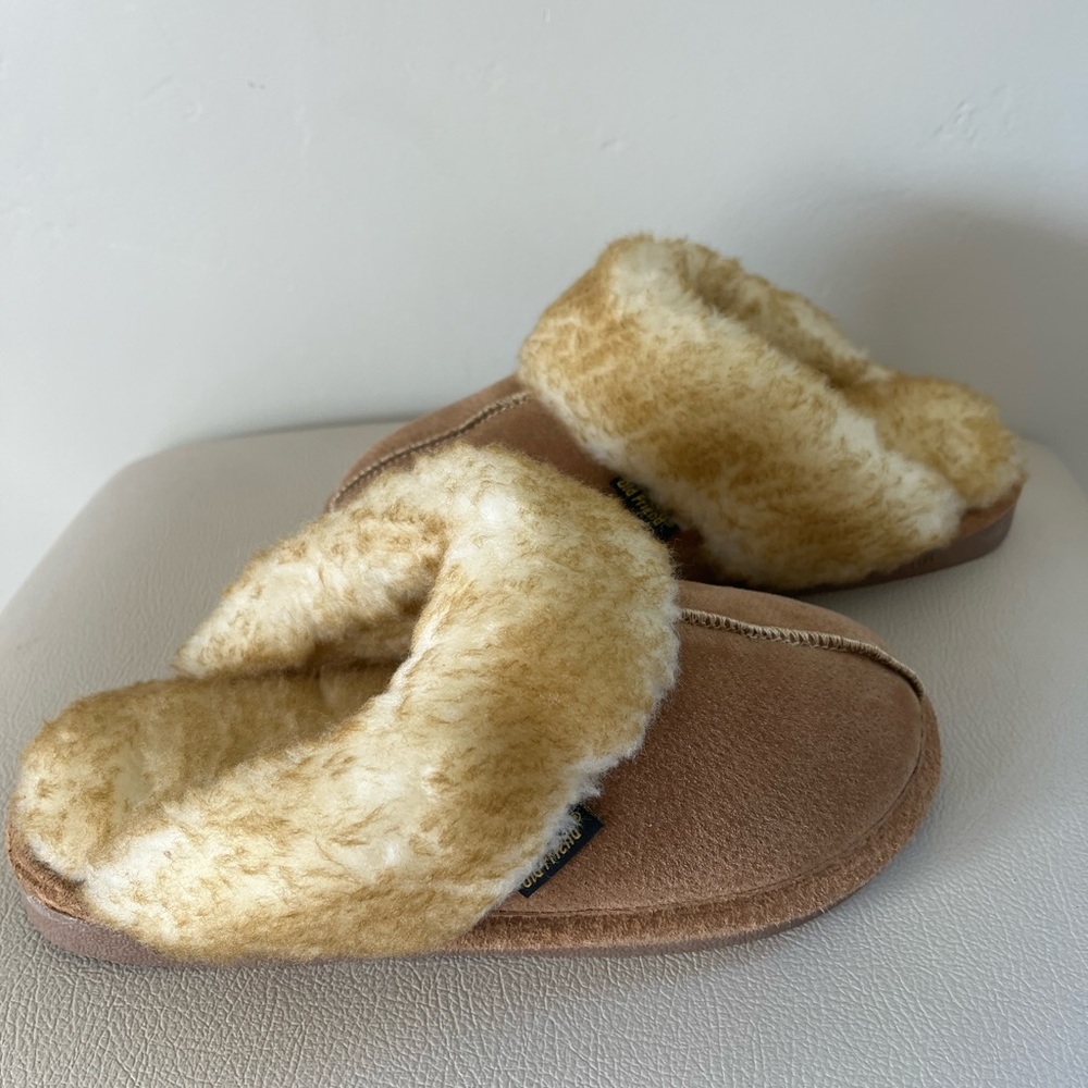 Old Friend Footwear Women’s Tan Leather Slippers Size 6